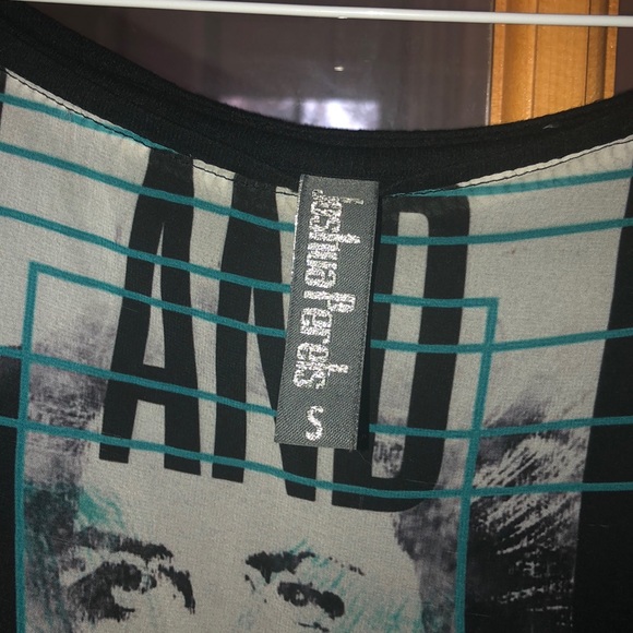 T-shirt Joshua Perets - Picture 3 of 3